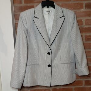 Jones Studio Black and White Striped Blazer